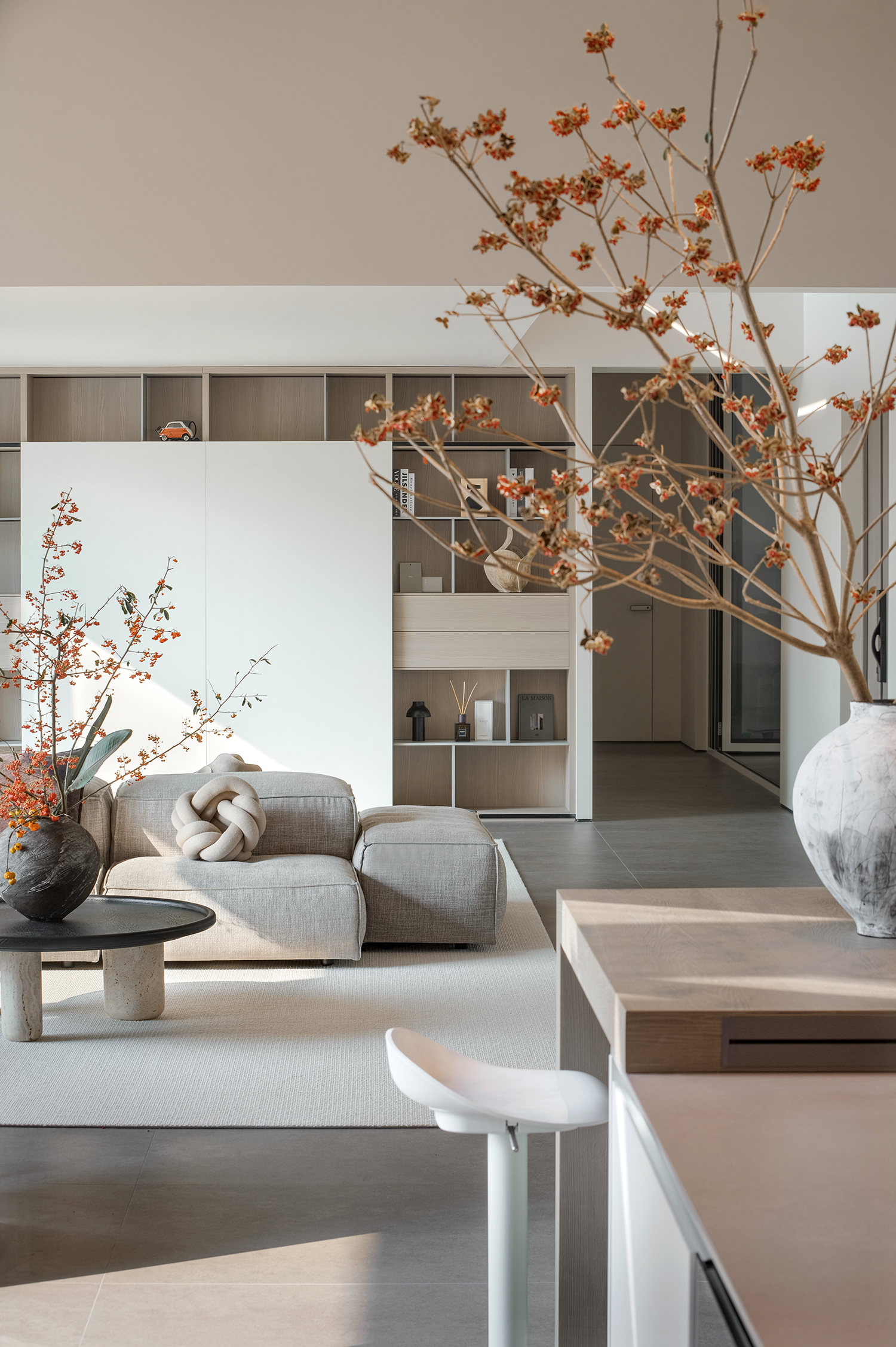 余颢凌新作｜成都麓湖 330㎡ 大平层，书写温润与优雅-29