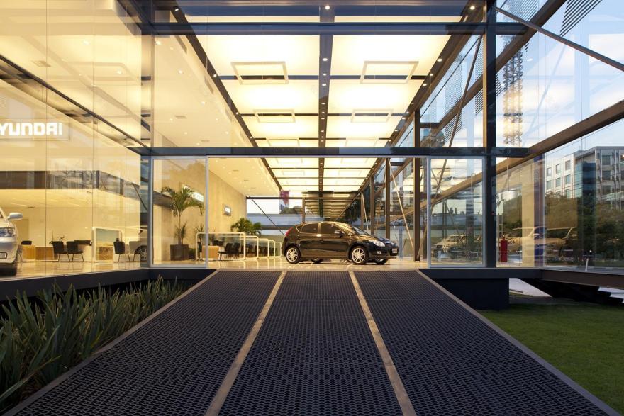 现代 CAOA 莫伦比-5