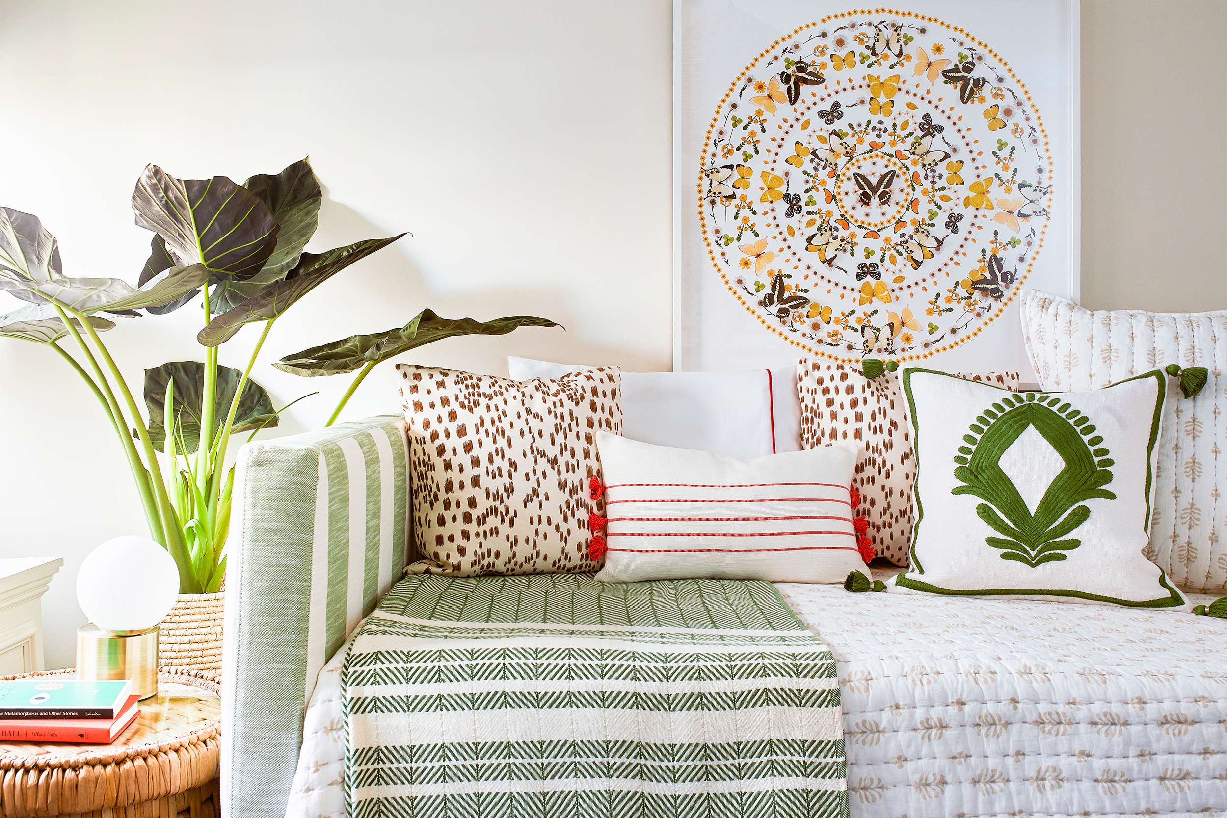 Upper East Side Guest Bedroom Ariel Okin-1