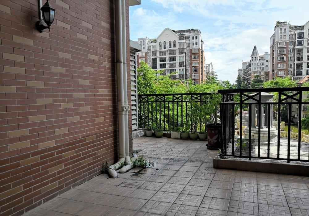 中航格兰郡张宅-13