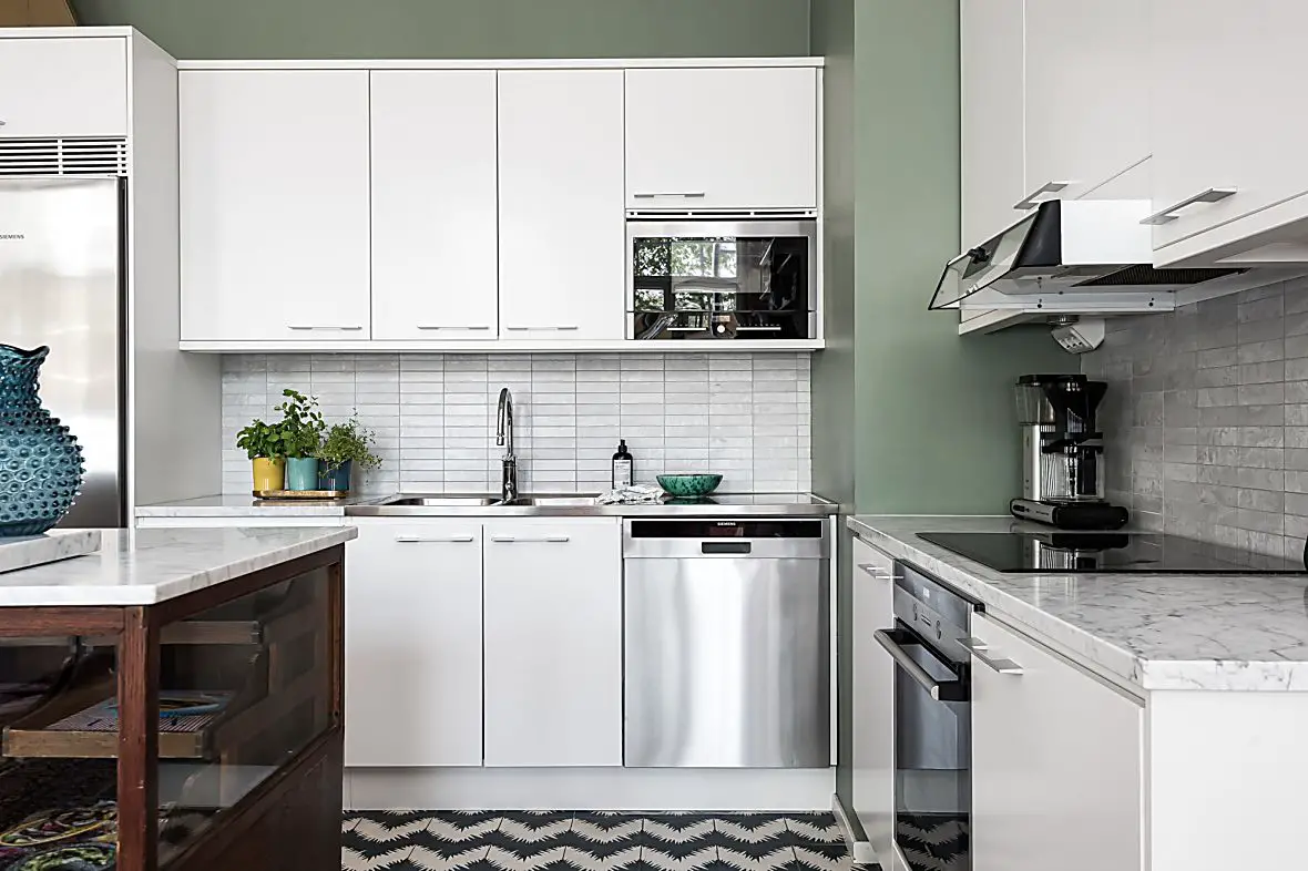 工业风家庭 loft，复古砖墙与现代厨房的完美融合-10