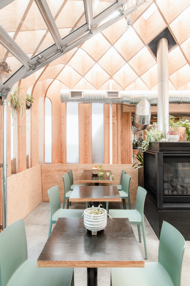 加拿大卡尔加里中央纪念公园木质曲线餐厅设计丨Studio North-35