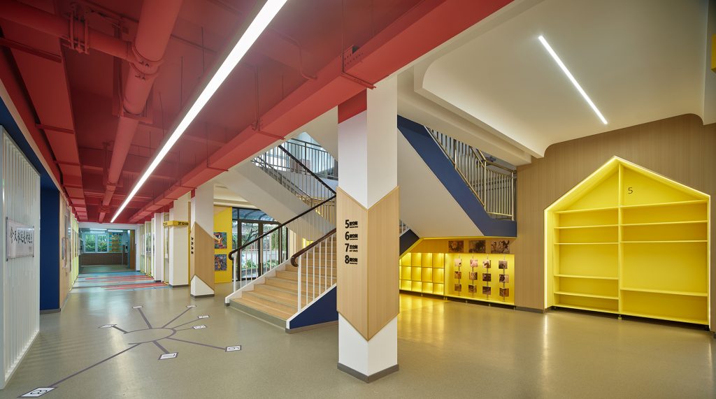 曹行小学主教学楼入口大厅改造丨中国上海-9