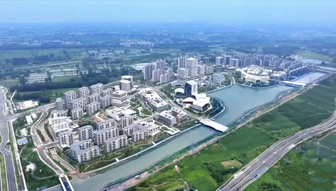 数字产业新地标！中建八局郑州鲲鹏软件小镇项目竣工-10