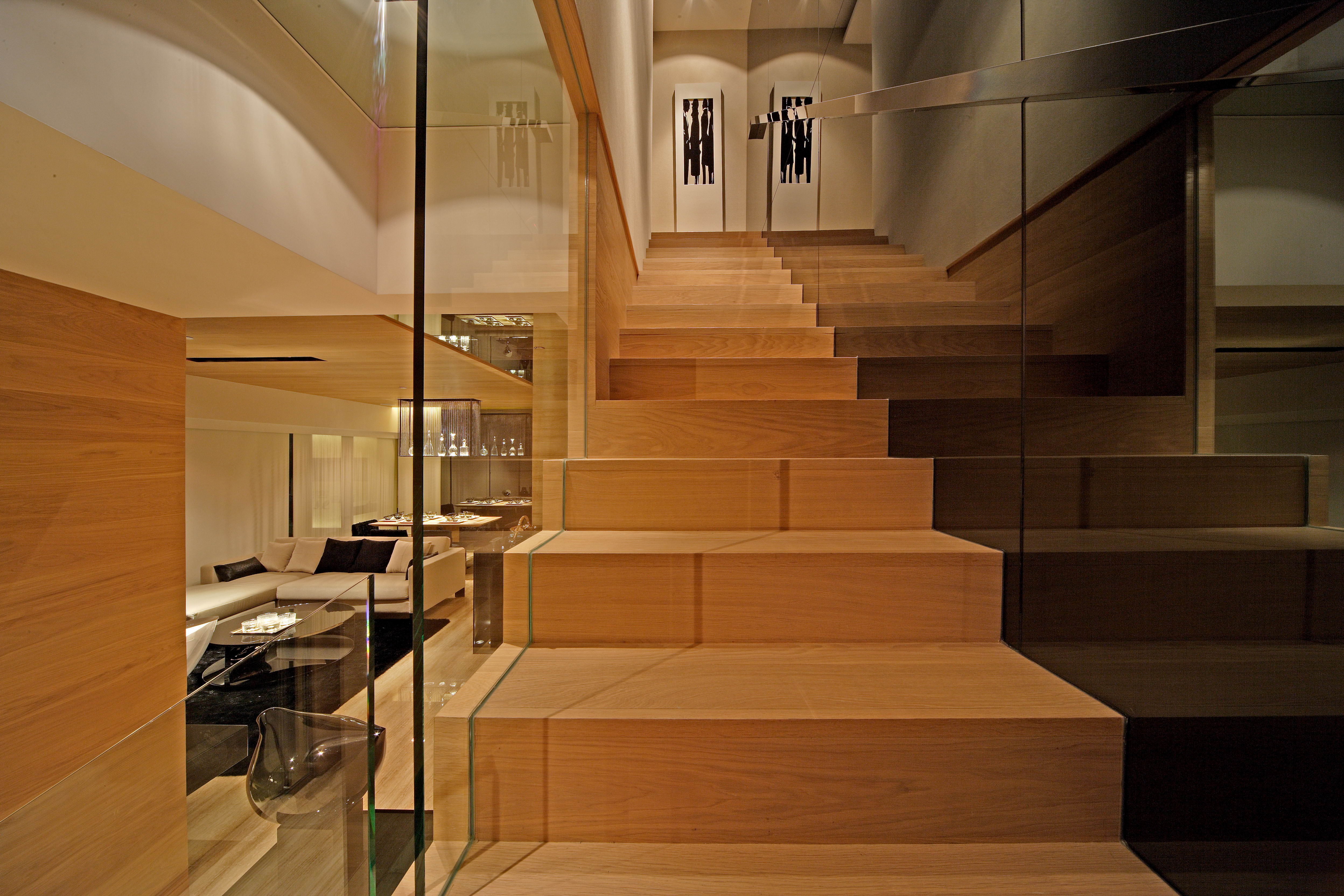 Centre Stage 梁志天-16