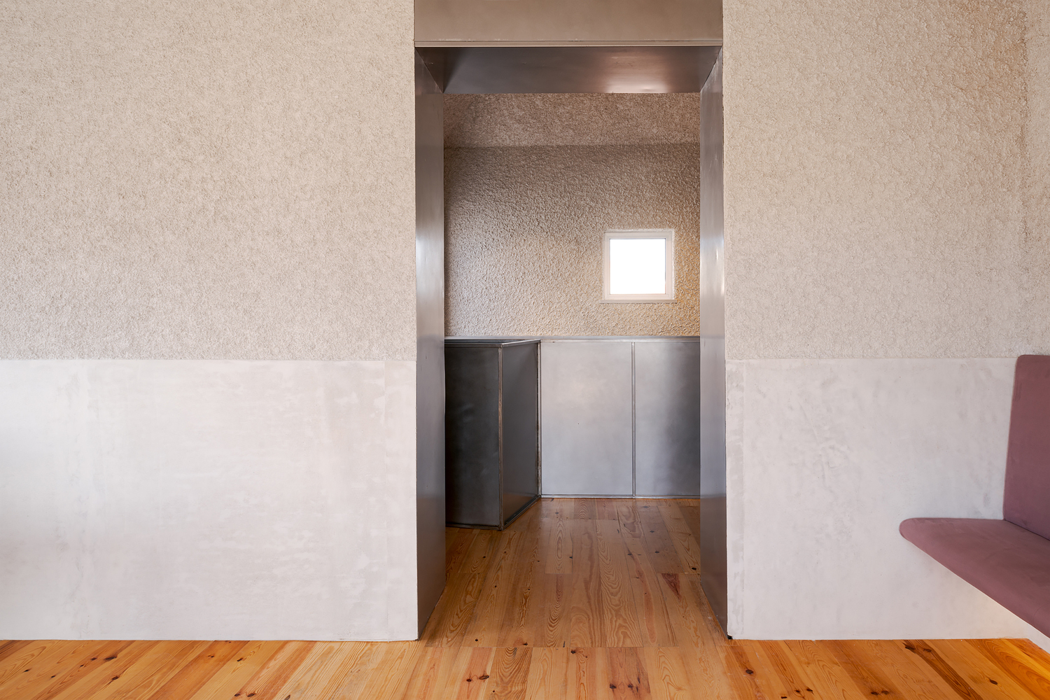 OFICINA DO BACALHAU——不锈钢与暖光的 cod 工作坊-14