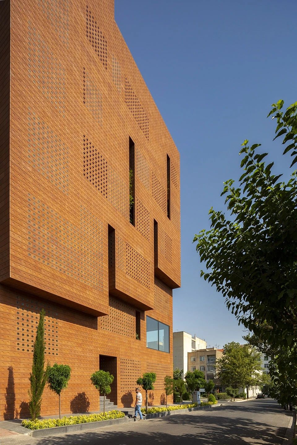 全球最具创意的十座红砖建筑丨孟加拉国丨PMA Madhushala,Sthapotik,CTA 等-133