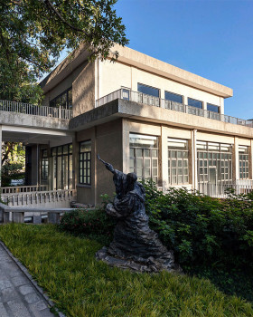 厦门鹭潮鼓浪屿工艺美院·流光厅丨中国厦门丨厦门方式设计机构