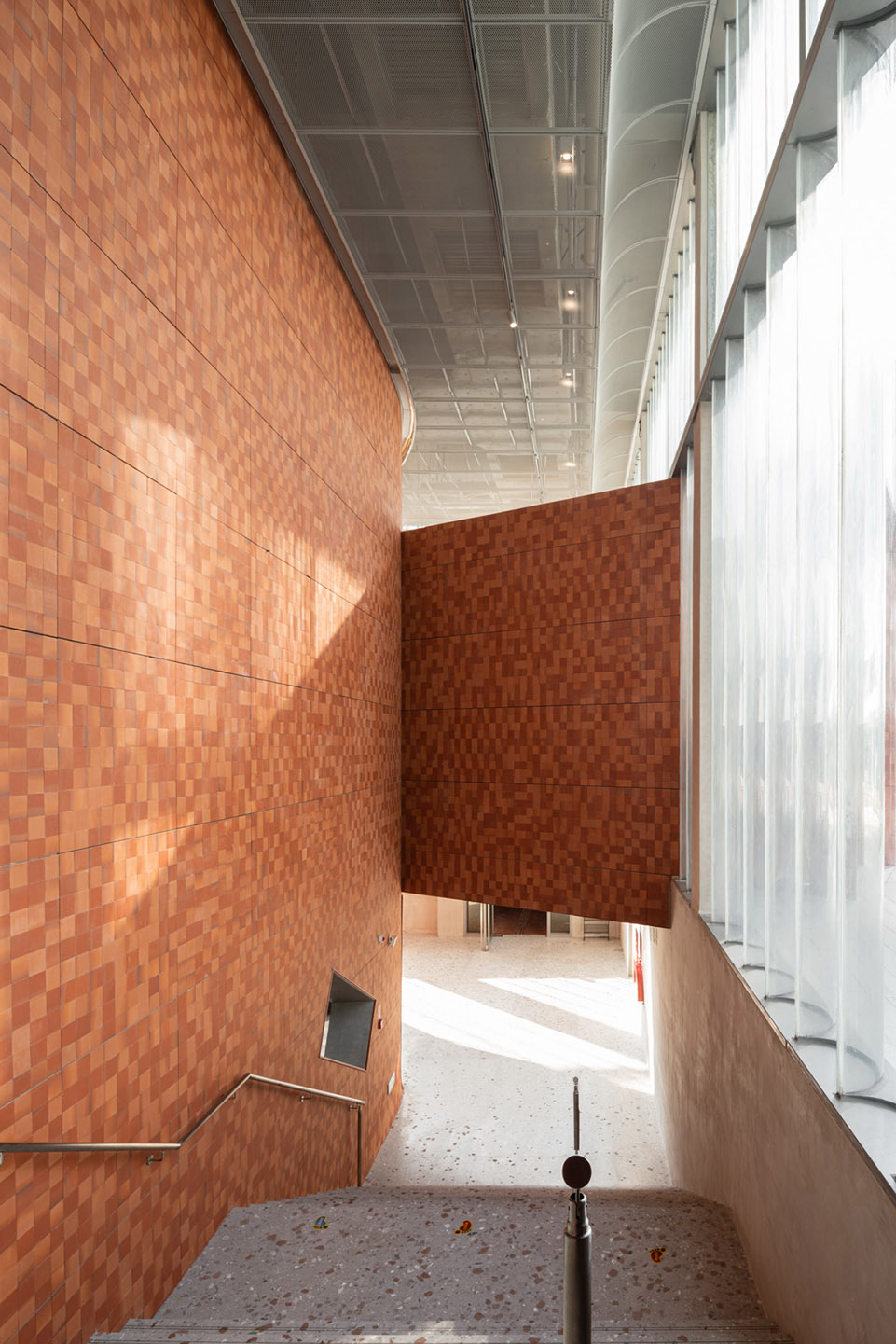 金威啤酒厂工业遗存改造 | 空间即展览的典范-98