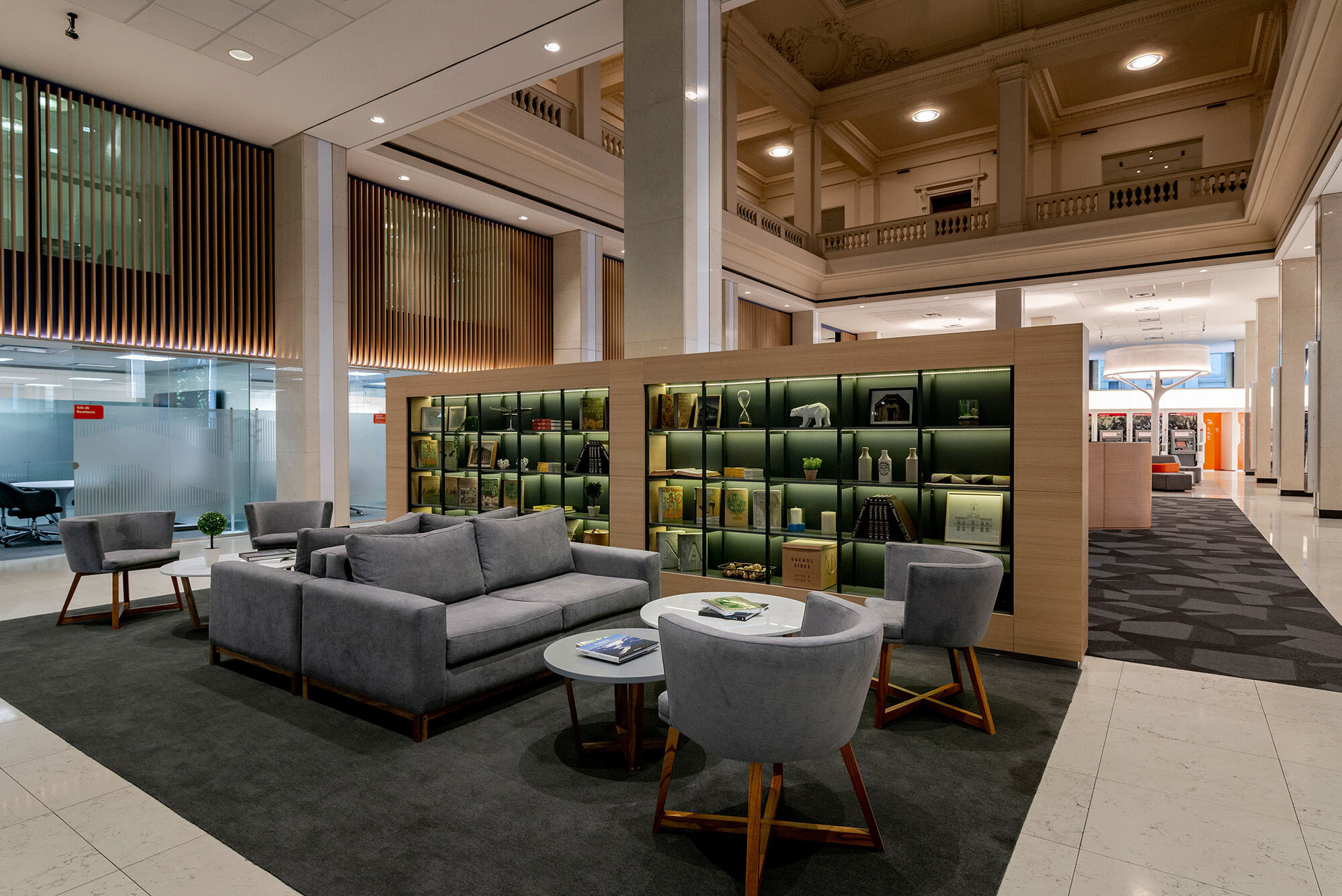 阿根廷银行旗舰店创新设计-10
