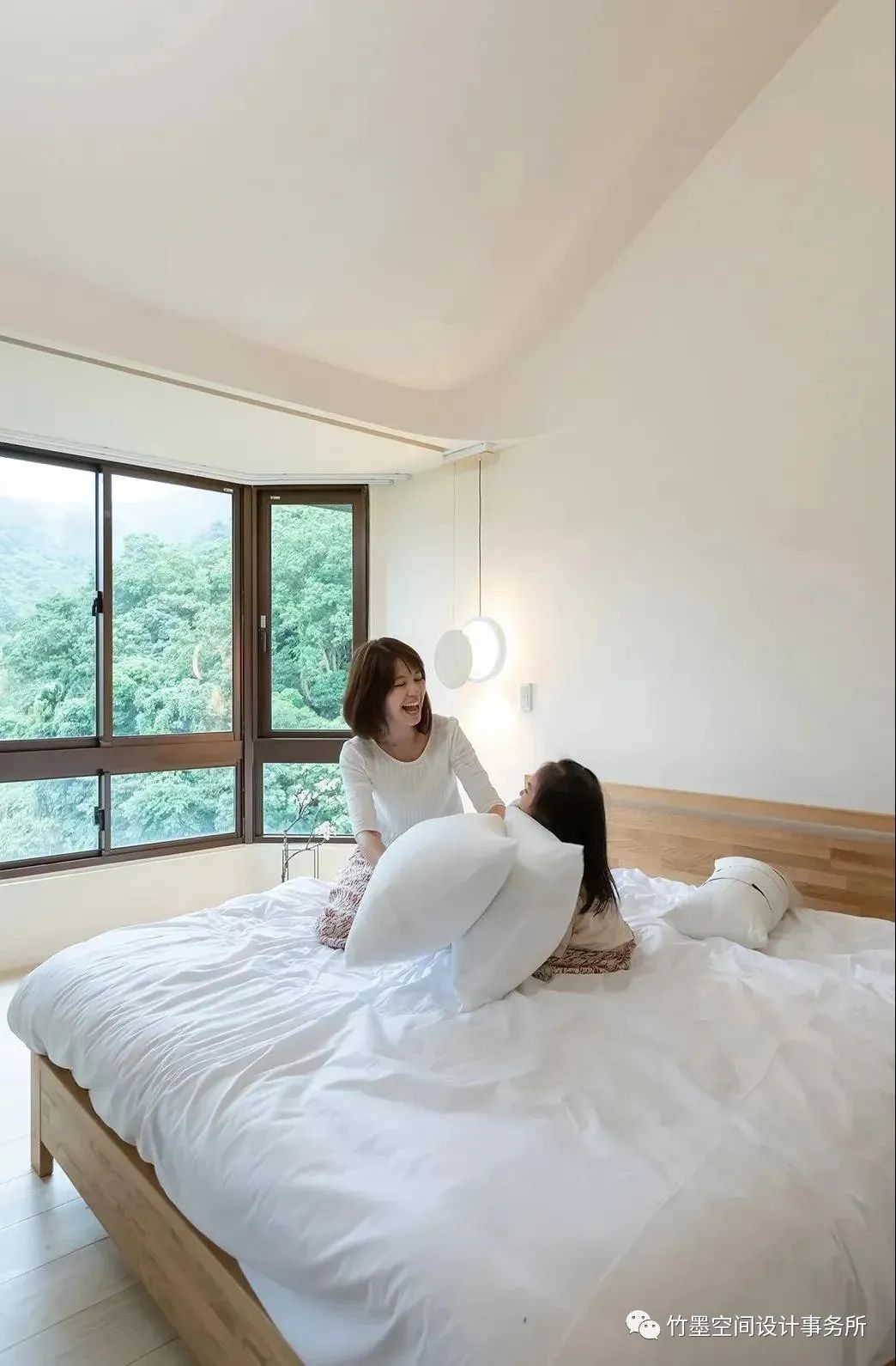 北欧风家居设计,色彩与甜蜜的梦幻之旅-29