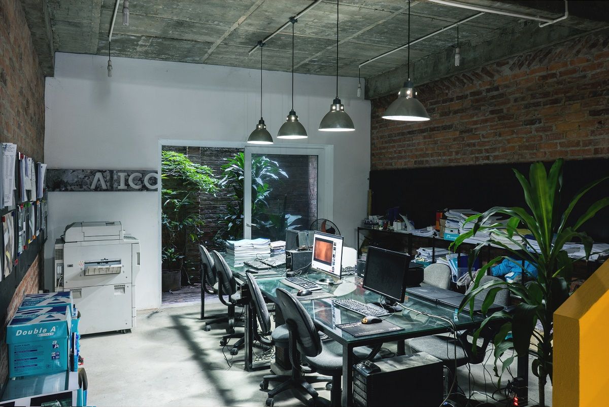 办公楼变身为现代设计工作室-8