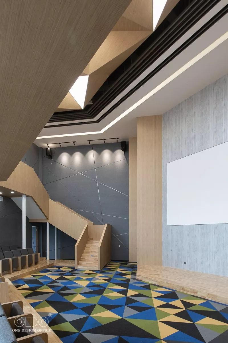 浐灞网信产业园，打造交流与灵感共享的空间-11