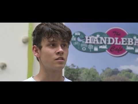 英国南安普敦新地标 · 火车车厢造型咖啡厅-24