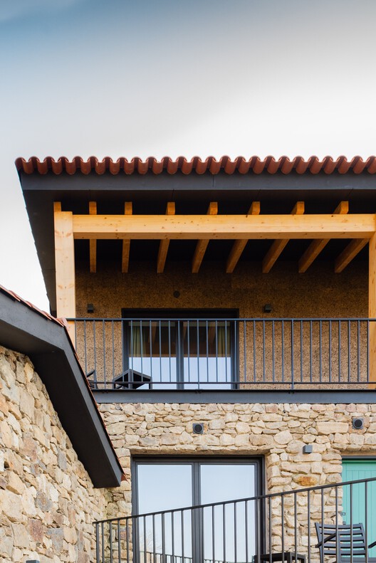 葡萄牙山脉中的和谐身心灵康养中心丨PLATAFORMArq-23