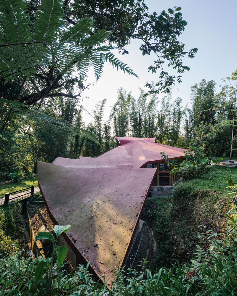 Tourist Hostel designed by Proyecto Cafeína in the Cty of Puebla in Mexico-22