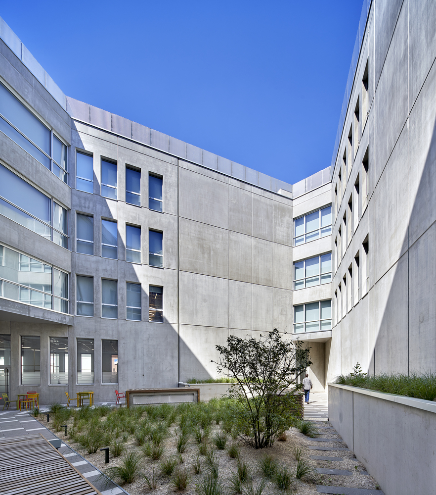 法国 Sebastopol 办公室 · 现代环保建筑的典范-31