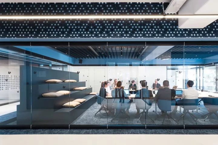 荷兰合作银行 Rabobank 巴讷菲尔德办公室-9