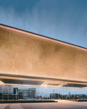 Singha D’luck Cinematic Theatre / Architects 49