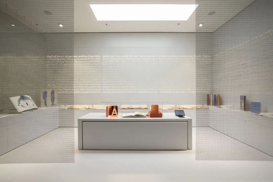 Ona 书店丨西班牙巴塞罗那丨Mediapro 展览公司-18