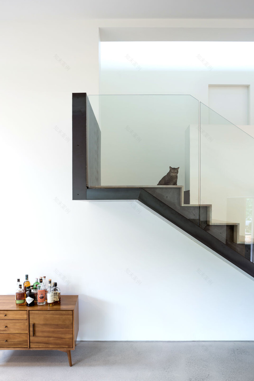 温哥华 split-level 住宅空间重生-19