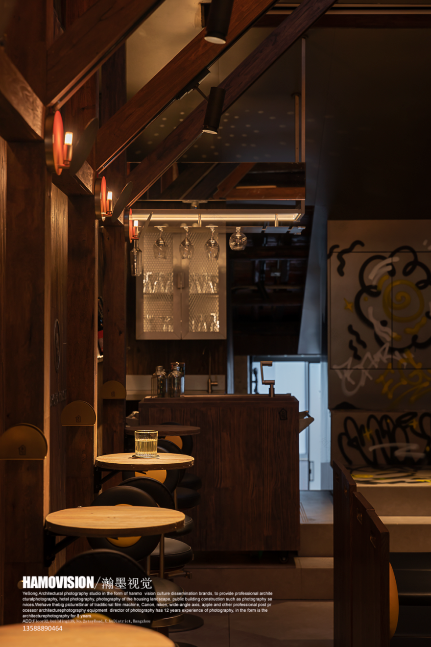 泛域设计×酒吧空间·Chimney烟囱酒吧·周和摄影|老街孵化出的百变“烟囱”-92