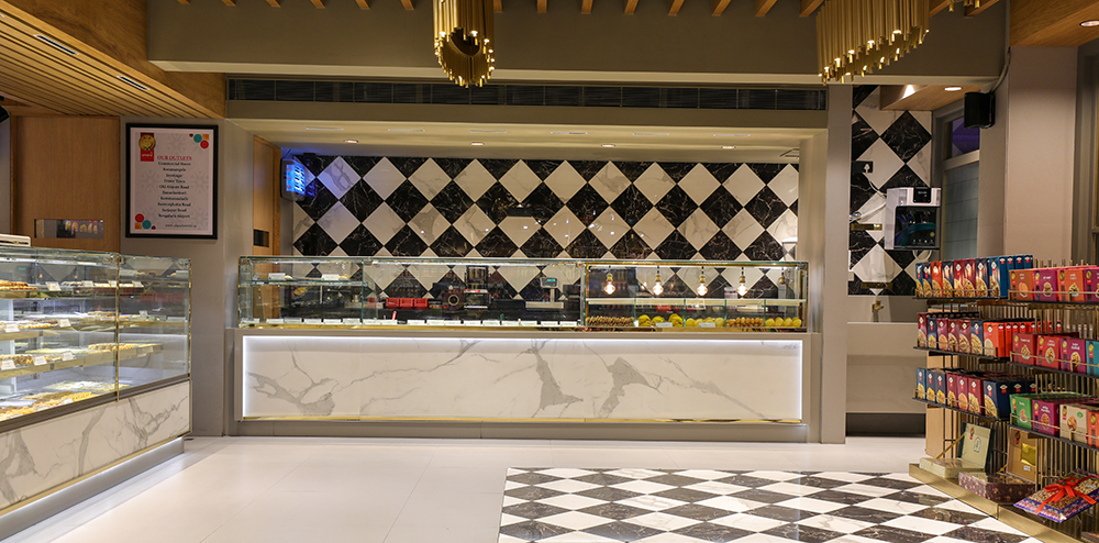 印度宫殿风格甜品店,传统奢华与现代简约的完美结合-5