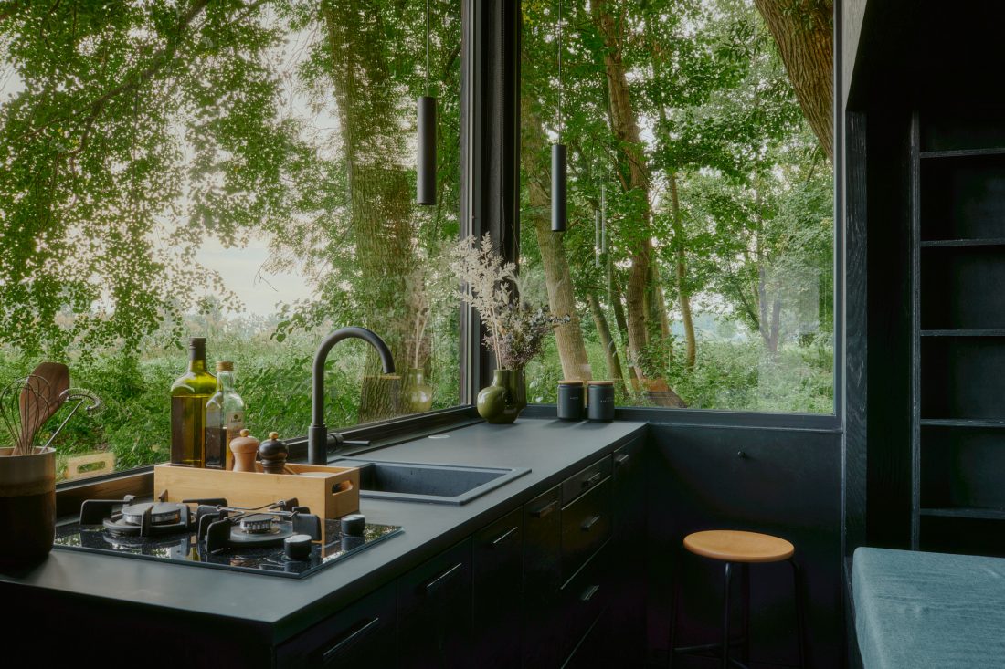 劳斯木屋·德国（注：这里RAUS音译为劳斯，DE一般是德国国家代码Germany (Deutschland)的缩写） 丨德国柏林丨未明确提及-14