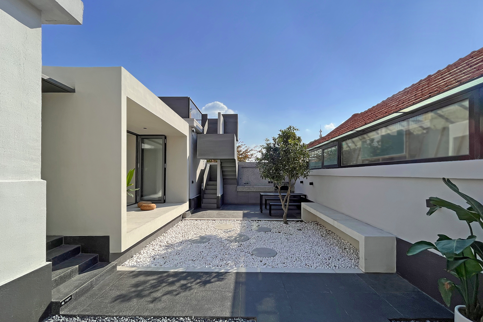 旧宅新生的文旅舞台,让生活与展演共存丨BUFF Architects-25