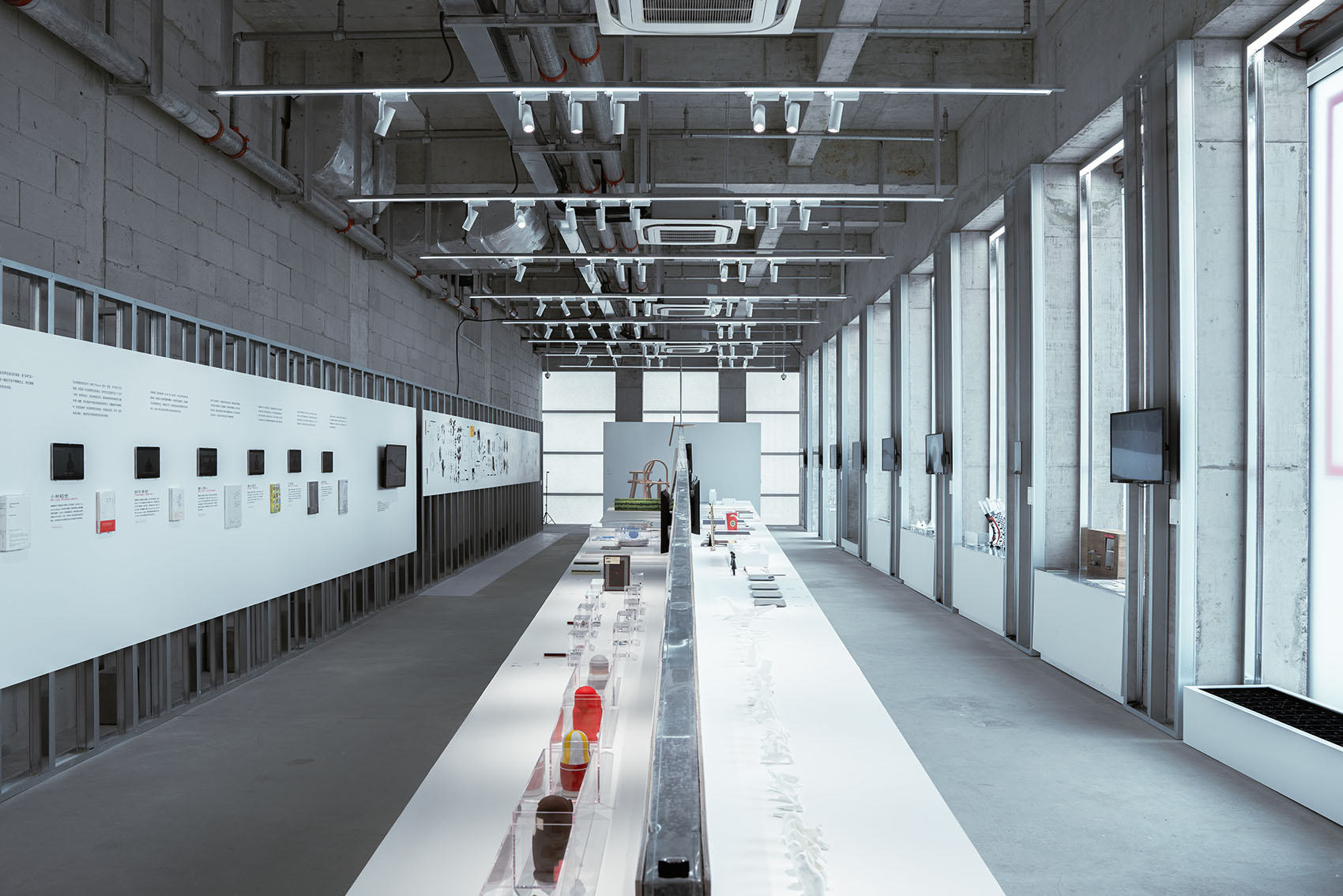 形态的诗学展陈空间设计丨中国上海丨studio AME(雨凡建筑设计工作室)-8