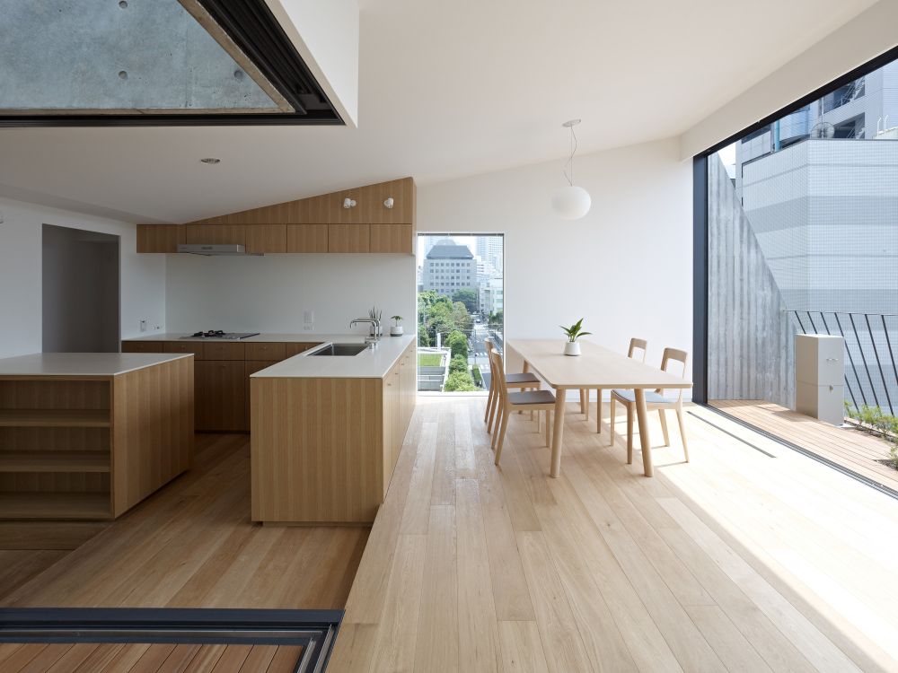 Modern Japanese House Designs: Cutting Edge Architecture from Japan-13