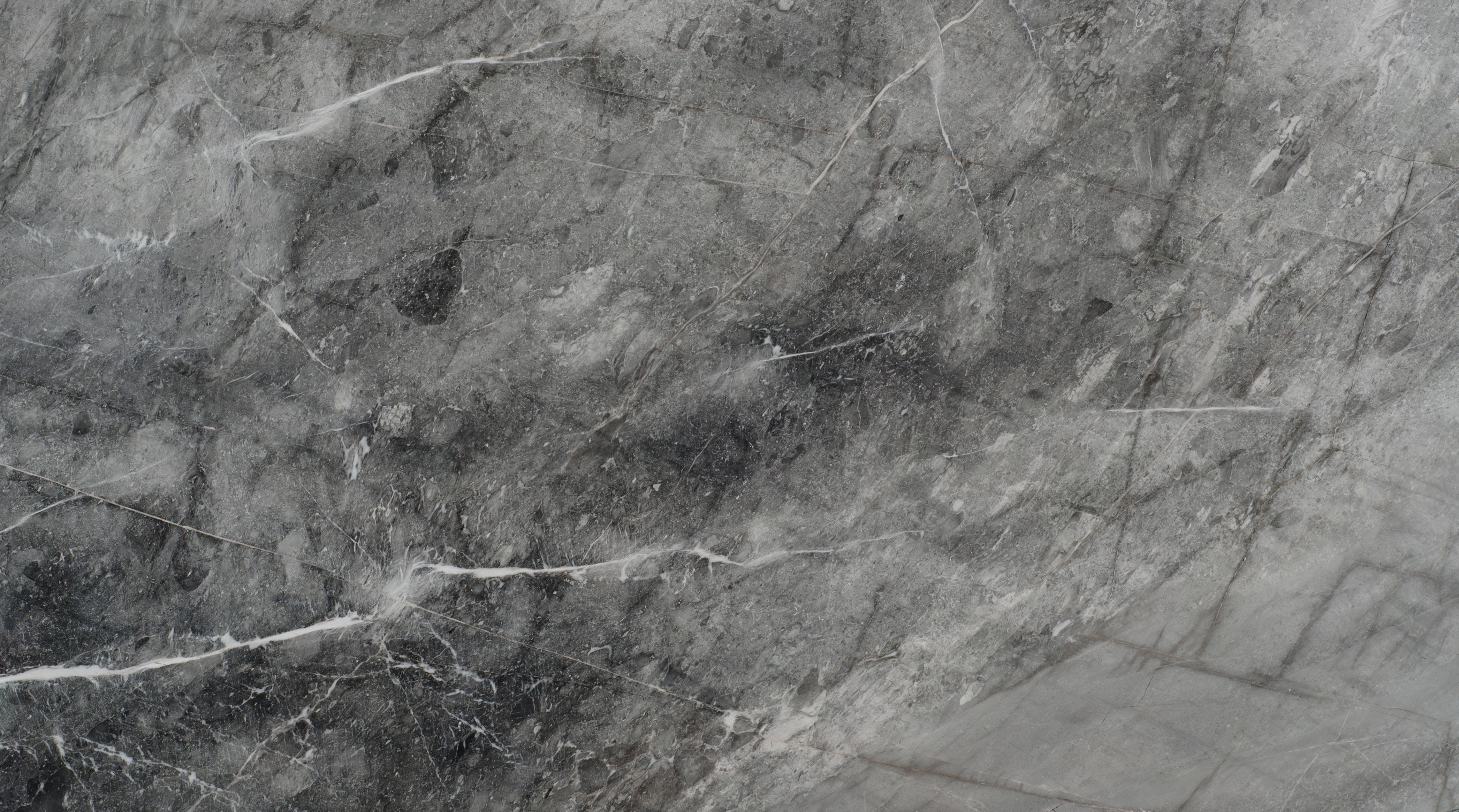 The hotel is designed with grey marble 灰色石材-3