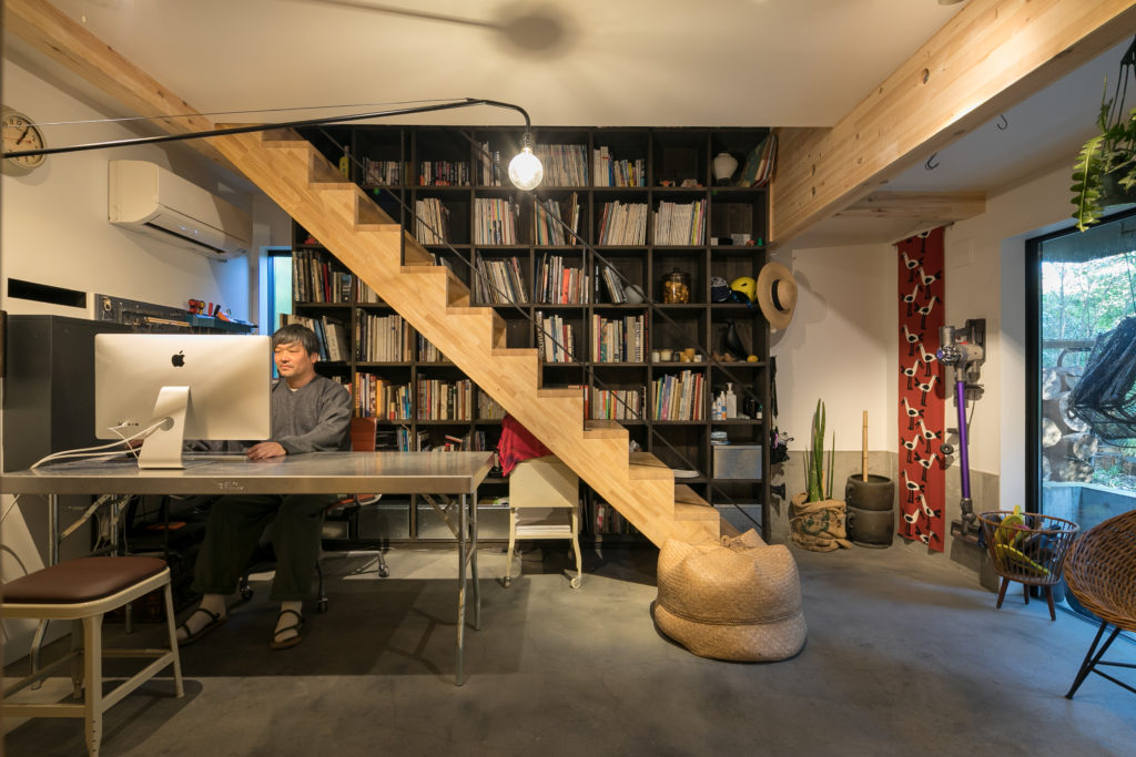 鎌倉の景観に溶け込む緑の中に静かに佇む和を再構築した黒い箱 | Architecture | 100%LiFE-5