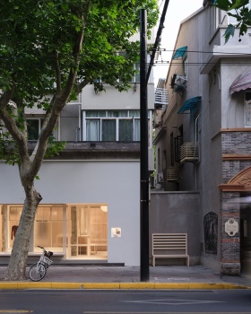 an action a day愚园路概念店,上海丨中国上海丨Woodo Studio（木斗设计）
