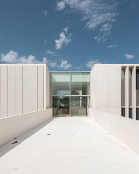 The Mediterranean Center for Human Sciences Research Center / Panorama Architecture