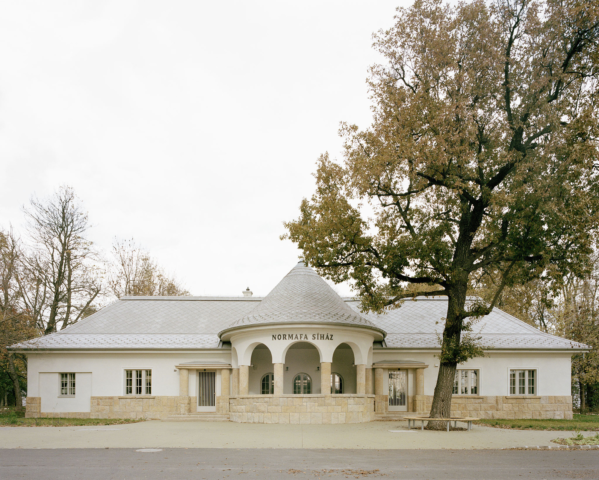 Normafa Ski House 室内设计丨匈牙利布达佩斯丨Hetedik Müterem,Studio Konstella-12