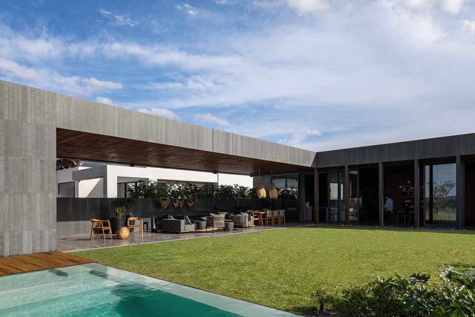 Basaltica 住宅丨REIMS 502-13