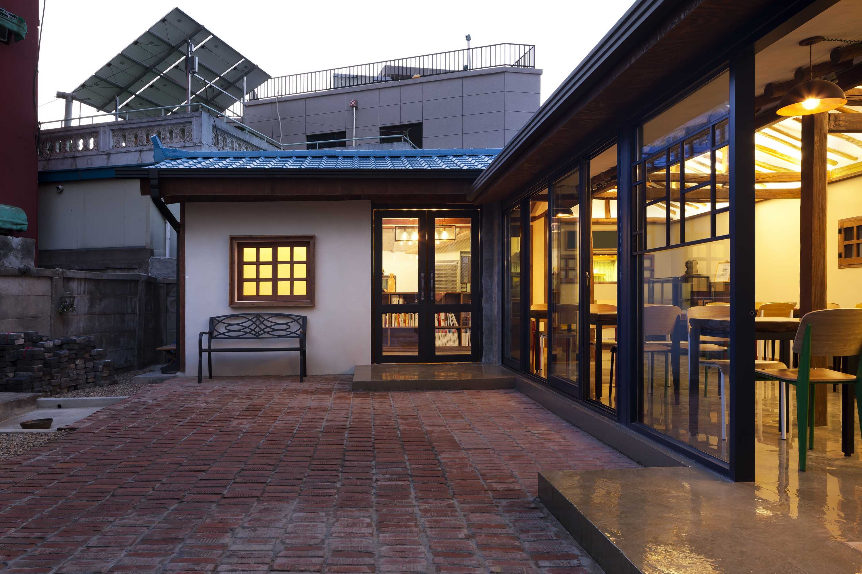 韩国"巧克力露西"小店,旧屋新生诠释甜蜜事业-23