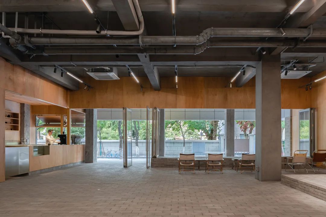 南京美术大厦 · 方庭与曲庭的融合设计丨中国南京丨MOU建筑工社-22