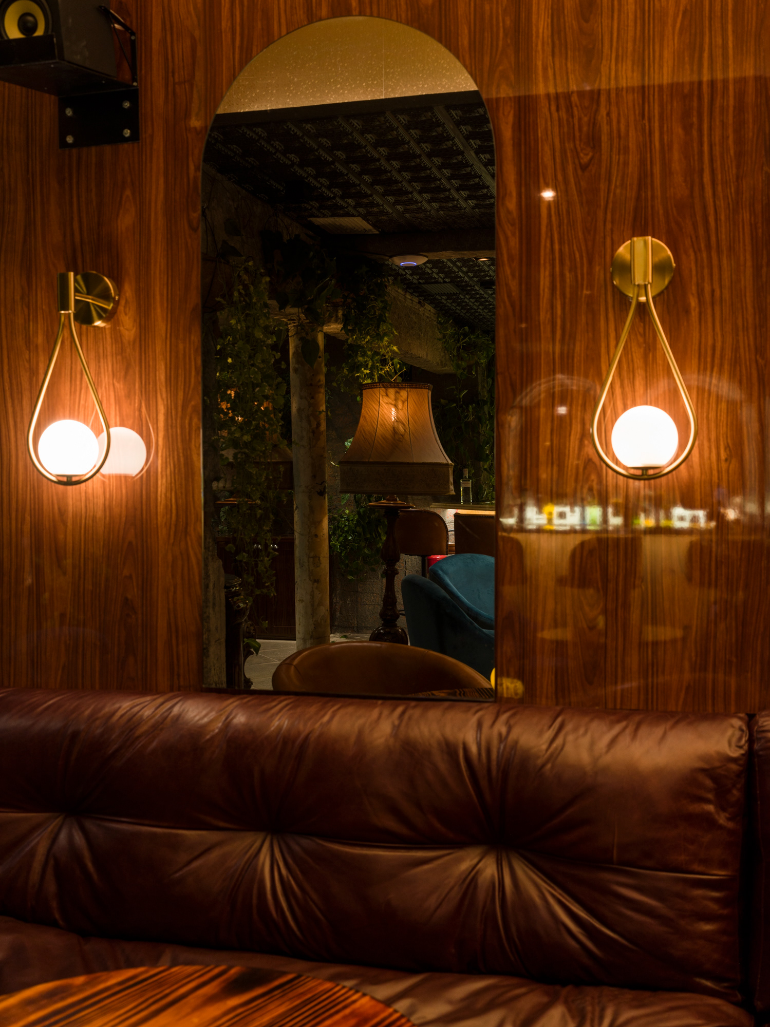 Bar & Club NEXT DOOR & BC-8