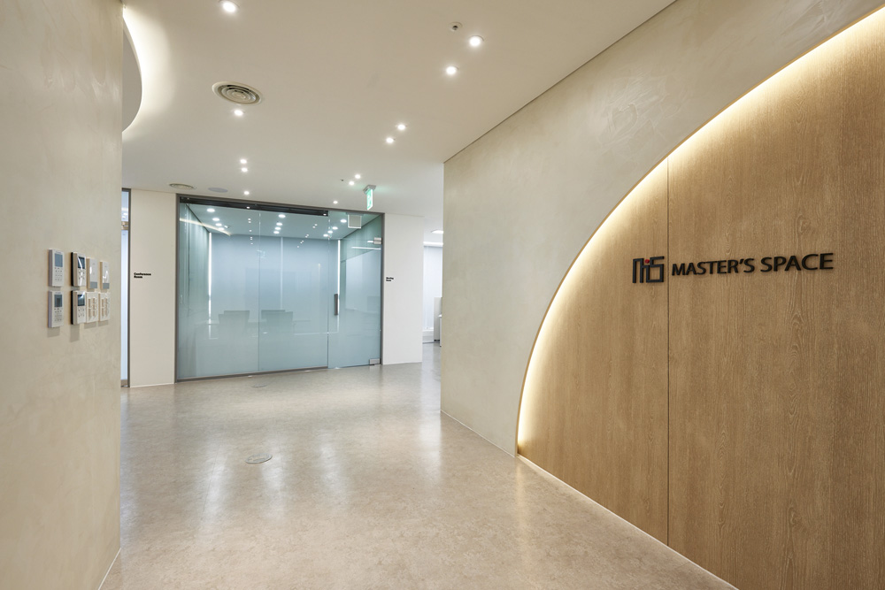 现代办公空间设计典范 | 58 平米的光明办公室-2