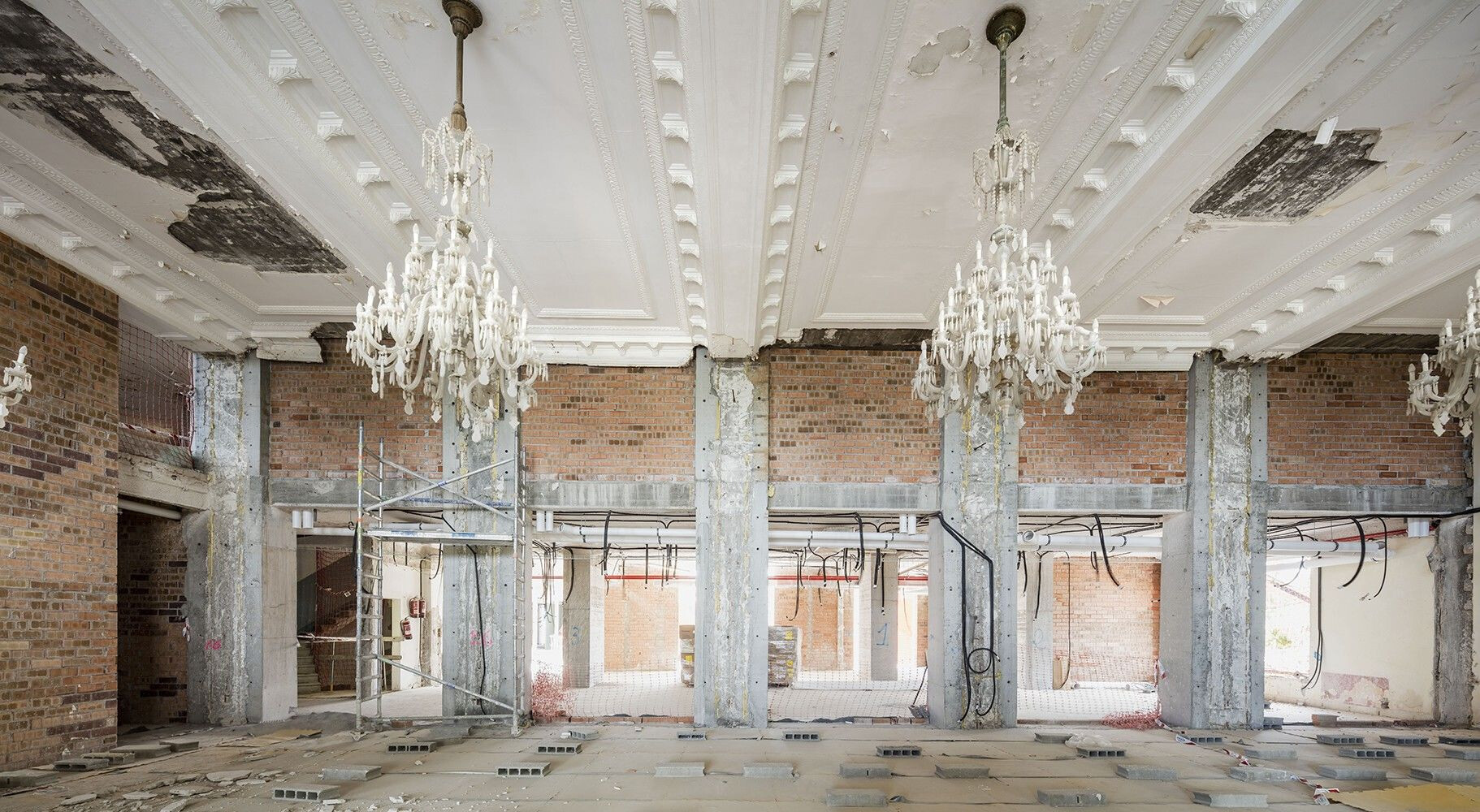 海畔旧貌换新颜，简化统一的新旅游地标——西班牙 ME 酒店-10