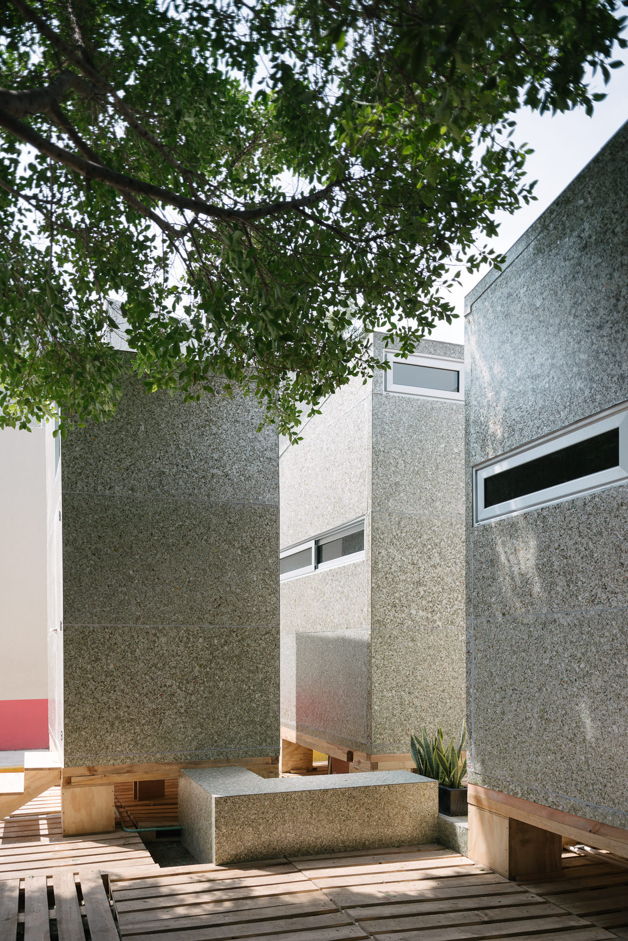 Temporary Pavilion for Healthcare Workers / Revolution-39