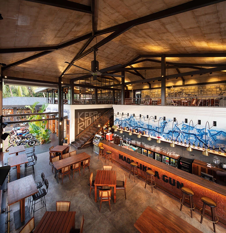 皇家恩菲尔德车库咖啡馆-22