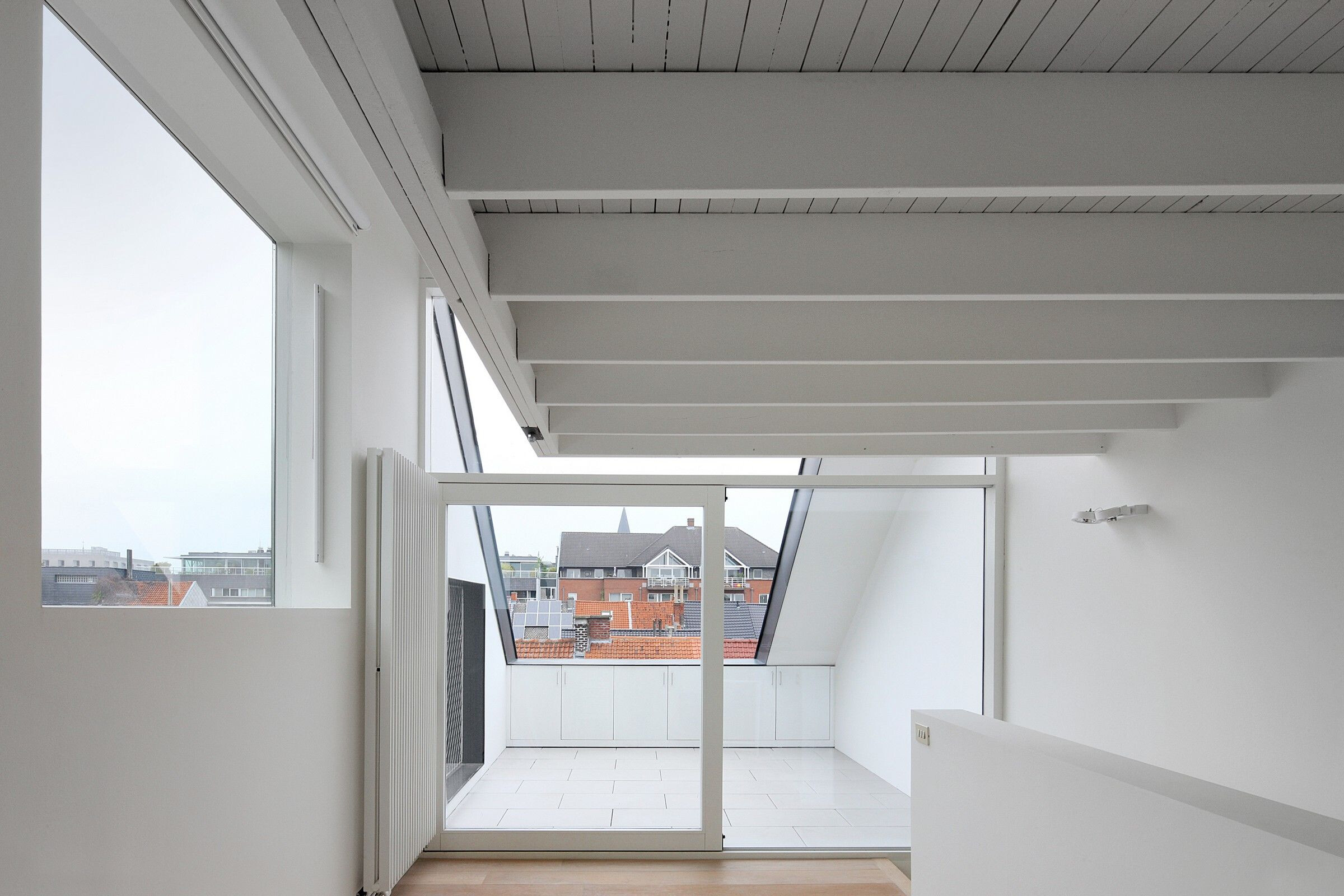 比利时特色小镇个性住宅改造-25