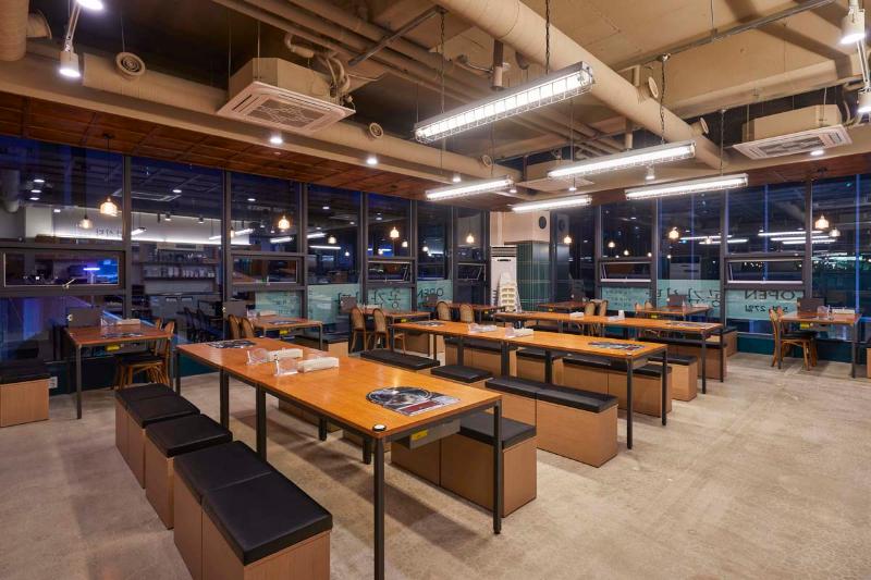 现代简约 35 平公寓设计，感受共鸣的餐桌-5