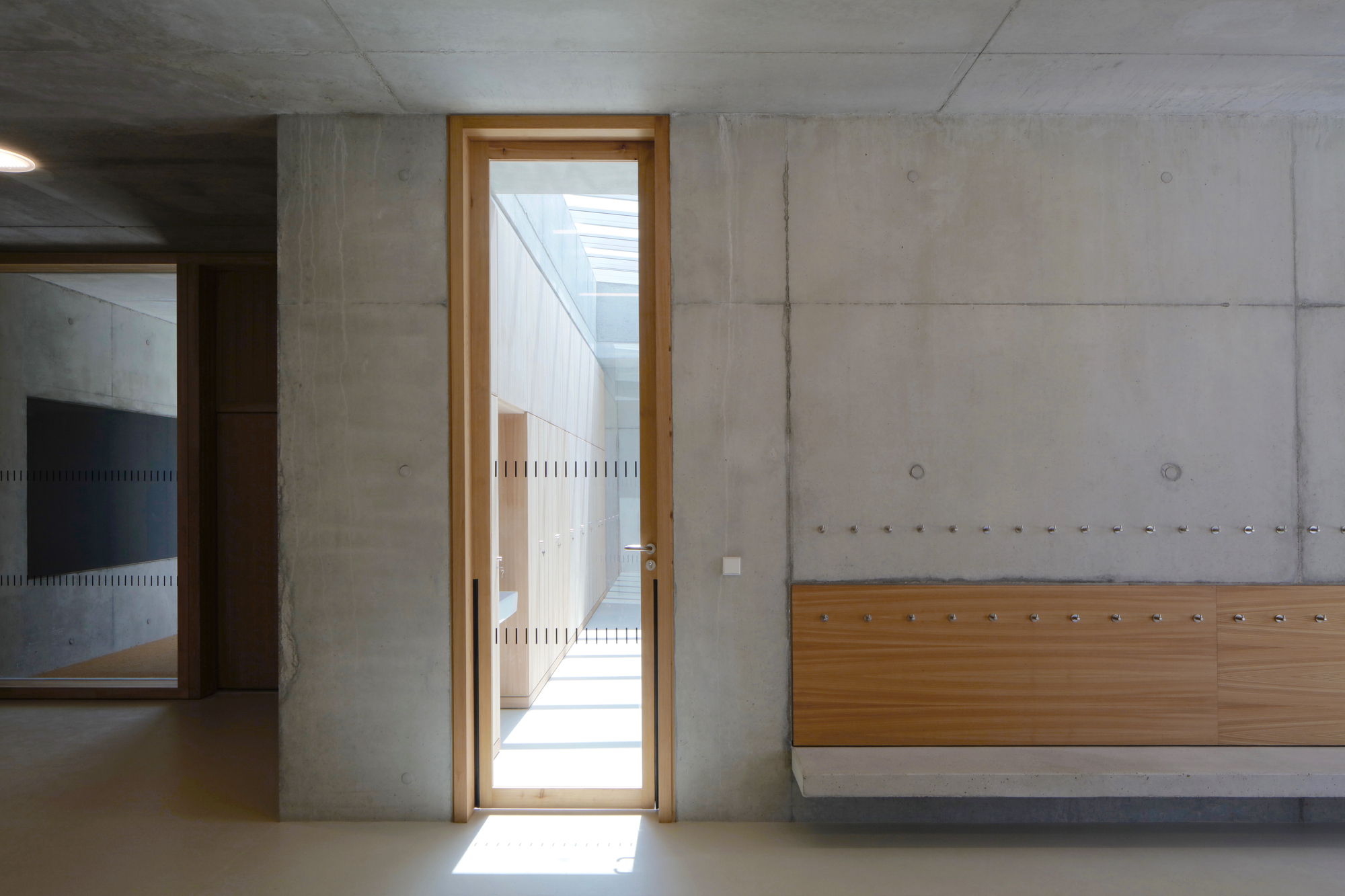 After-School Care & School Restaurant / LDA Architects-29