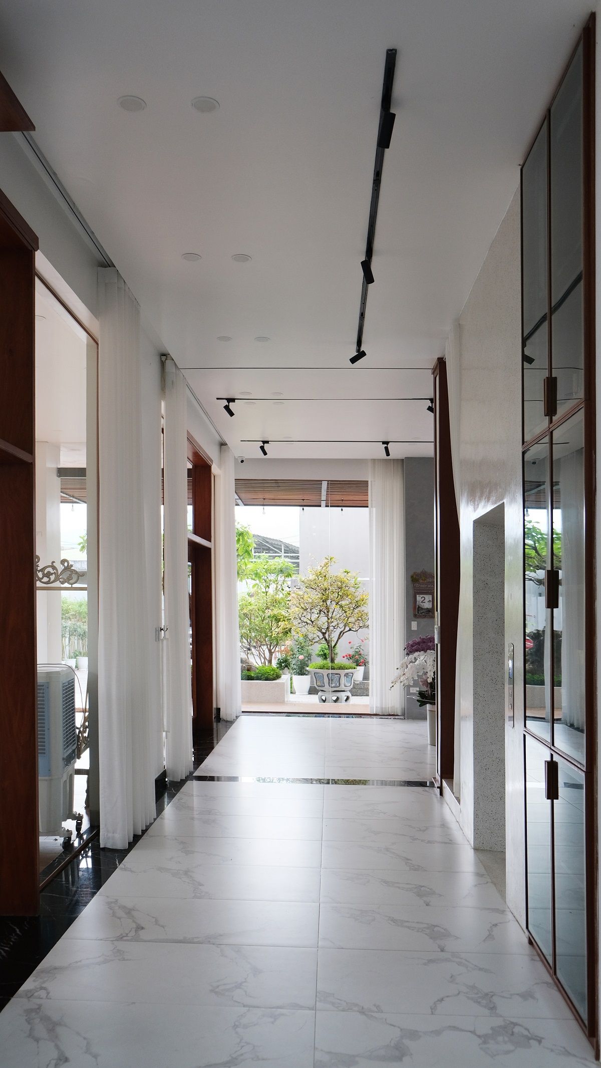 现代热带别墅设计，打造宜居生活空间-36