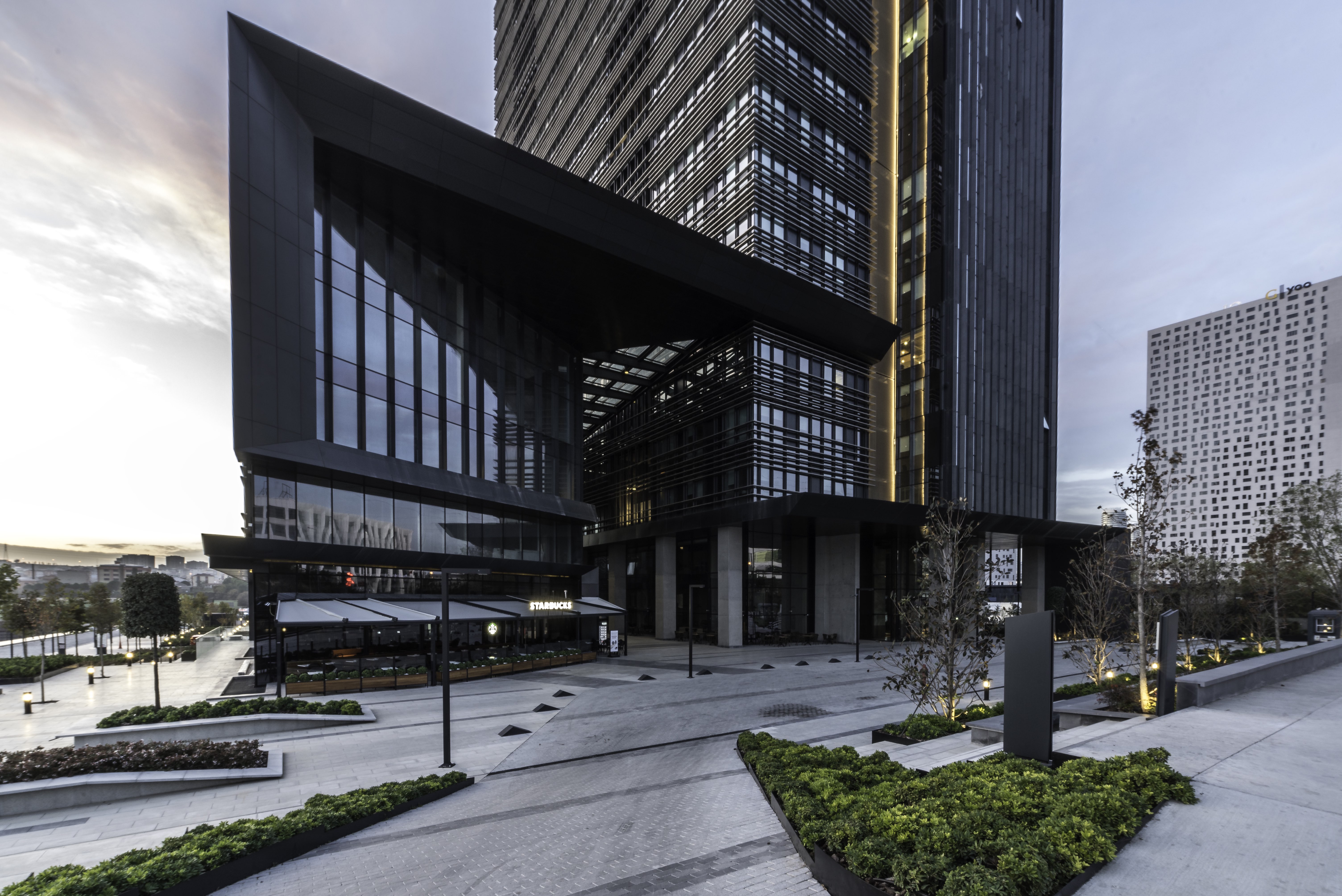 平衡街区设计,打造活力商业中心-8