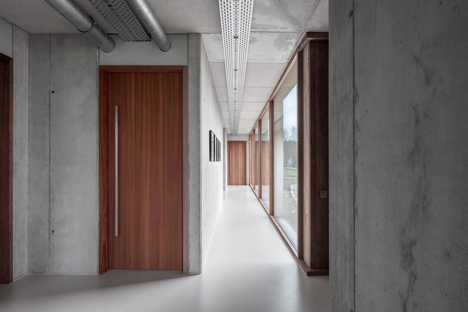 乡间清水混凝土别墅丨比利时丨马腾斯范凯米尔-17